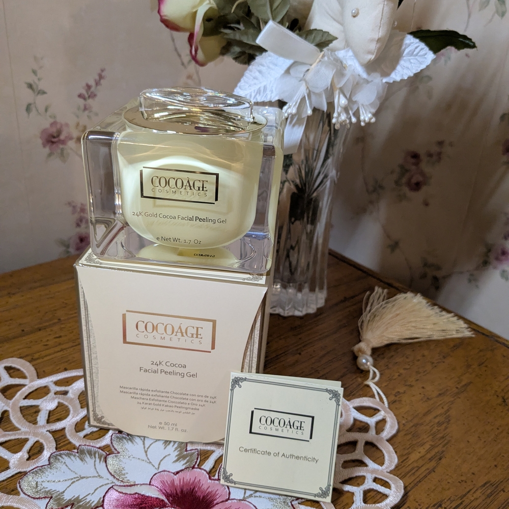NIB 24K Gold Cocoage Facial Peeling Gel